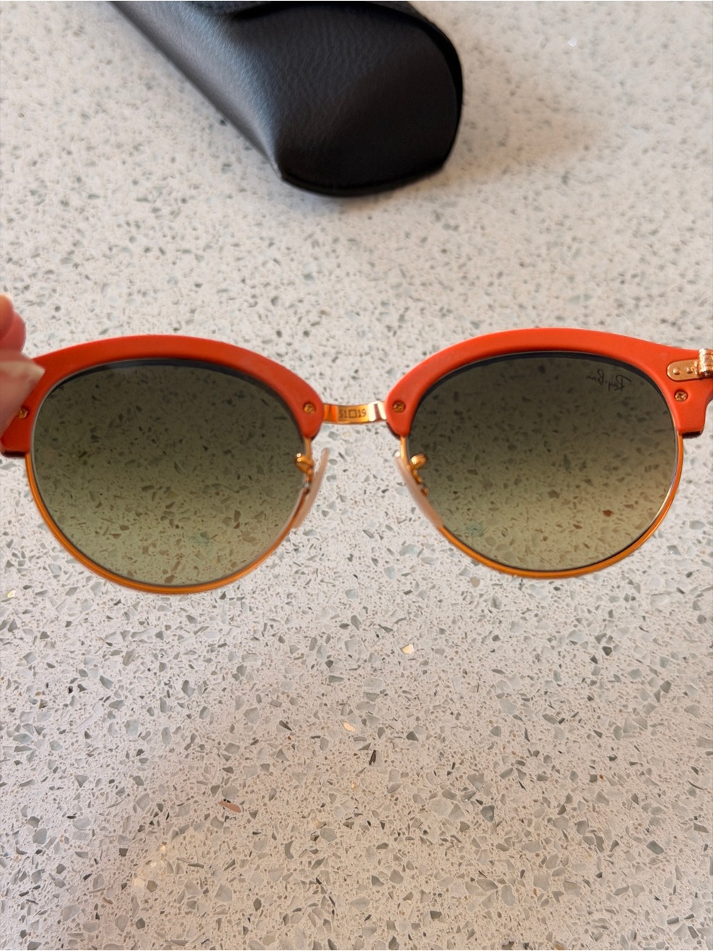 Ray-Ban Women's Round Gold Frame Sunglasses with Copper/Pink Gradient Lenses - Picture 4 of 12